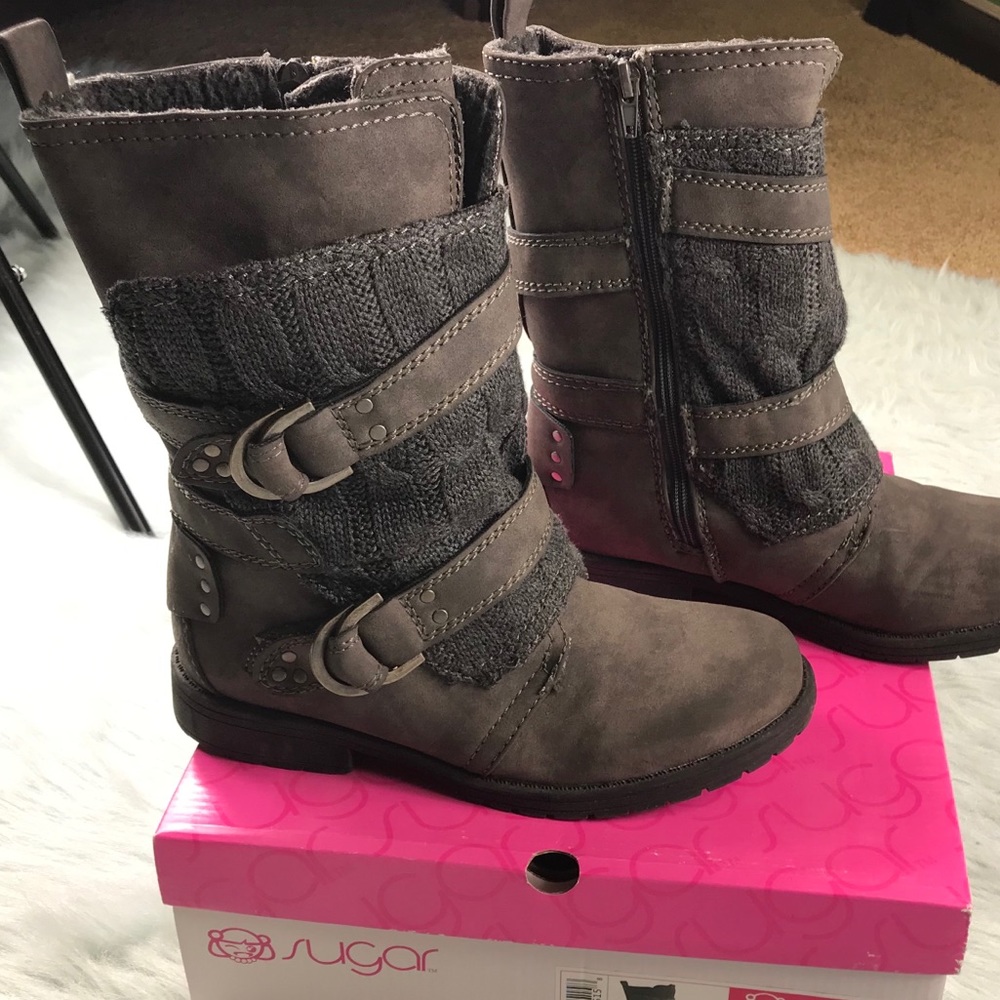 Women’s Grey Winter Sweater Boots